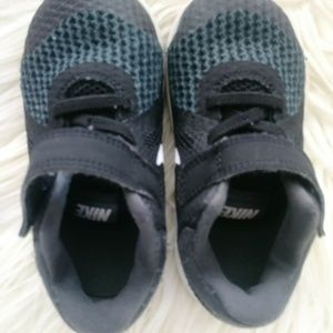 Shoe